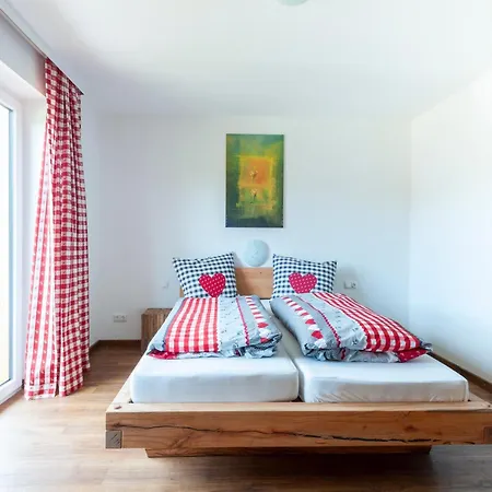 Brixen Valley Bus Access, Cleaning Included *